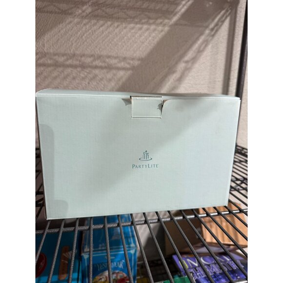 ❄️ Partylite Snowbell Tealight Candle Holder – Brand New! 🎄 - Picture 3 of 13